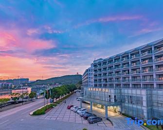 Penglaige Sea View Hotel - Zhoushan - Building