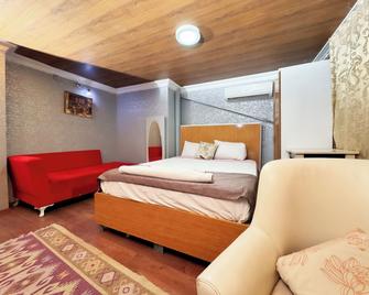 The New Season Apart - Istanbul - Bedroom