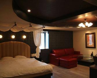 Hotel Mint Osaka Airport - Ikeda - Bedroom