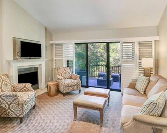 Cozy 3 Beds/2 Bath Condo - Silverado - Napa - Living room
