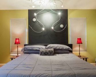 Quiet desert getaway, ping-pong, BBQ, citrus - Phoenix - Schlafzimmer