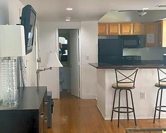 Baltic Hotel - Miami Beach - Kitchen