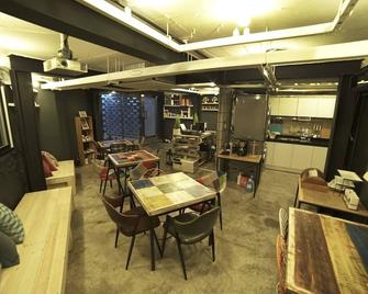 That House Hongdae - סיאול - מסעדה