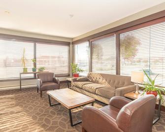 Sandman Inn Cranbrook - Cranbrook - Vardagsrum