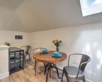 Dtwn Golden Apt Less Than 9 Mi to Red Rocks Amphitheater! - Golden - Dining room