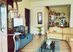 Rido Apartment And Residence - Zamboanga City - Sala de estar