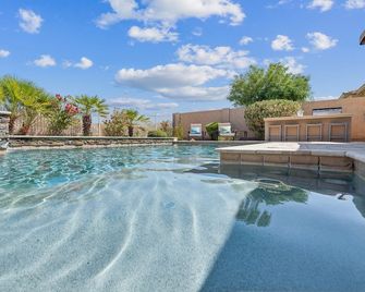 Five Star Serenity! Heated Pool & Spa, Golf Course Views & Star Gazing Nights! - Goodyear - Zwembad