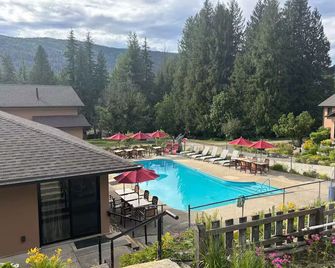 Mara Spring Lodges - Suite 1 - Grindrod - Piscina