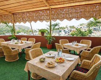 Hotel Ashoka (Nakki Lake - 450 Metre) - Mount Abu - Restaurante