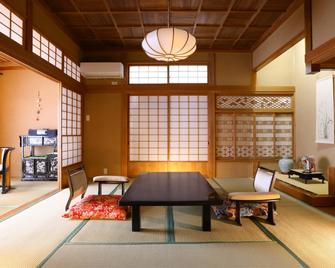 Kambayashi Onsen Jinpyokaku Honten - Yamanouchi - Dining room
