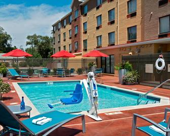 TownePlace Suites by Marriott Dodge City - Dodge City - Pool