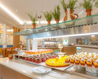 Vita Park Hotel And Aqua Park - Albena - Buffet