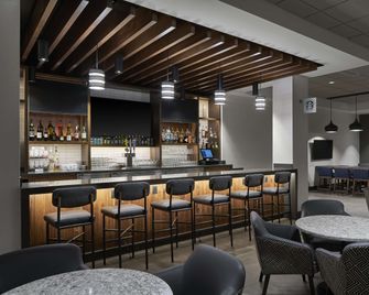 Hyatt Place Wilmington Riverfront - Wilmington - Bar