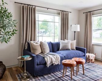 Cozy 1 Bedroom Apartment - New Castle