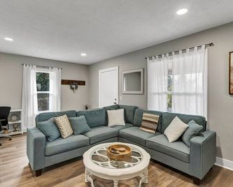 Right next to hospital, med-school, bars & more! - Lebanon - Huiskamer