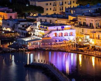 Hotel La Sirenella - Lacco Ameno