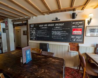 The Coach and Horses - Winchester - Dining room