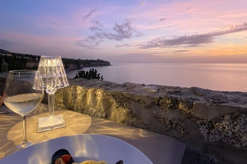 Mediterranean Boutique Hotel - טרופאה - מסעדה