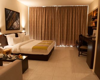 The Parisian Hotel - Beirut - Habitación