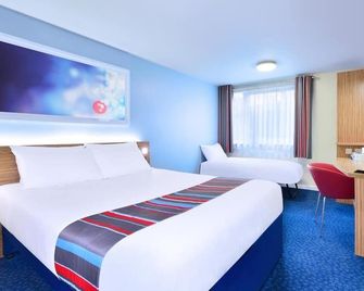 Travelodge Cardiff Central - Cardiff - Bedroom