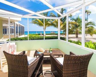 Sea Biscuit at The Sea Lodges - North Side - Balcony