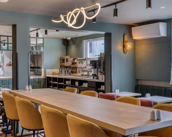 Premier Inn Farnborough West - Southwood - Farnborough - Bar