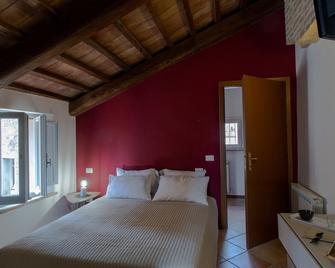 Santa Cecilia Perugia - Rooms&Suite - Perugia - Camera da letto