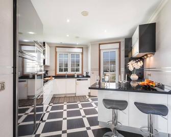 villa leonardo - Puerto de Santiago - Kitchen