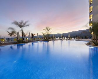 Marpessa Blue Beach Resort & Spa Hotel - Yesilovacik - Piscina