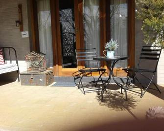 Tuscana Villa Guesthouse - Kroonstad - Patio