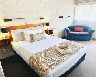 Tartan Motel, Yea - Yea - Habitación