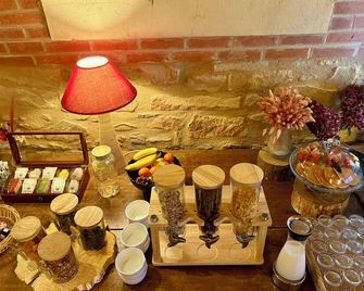 Domaine d'Essendiéras - Saint-Médard-d'Excideuil - Buffet