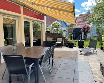 Traumwerk family vacation home near Legoland in the countryside - Weißenhorn - Innenhof