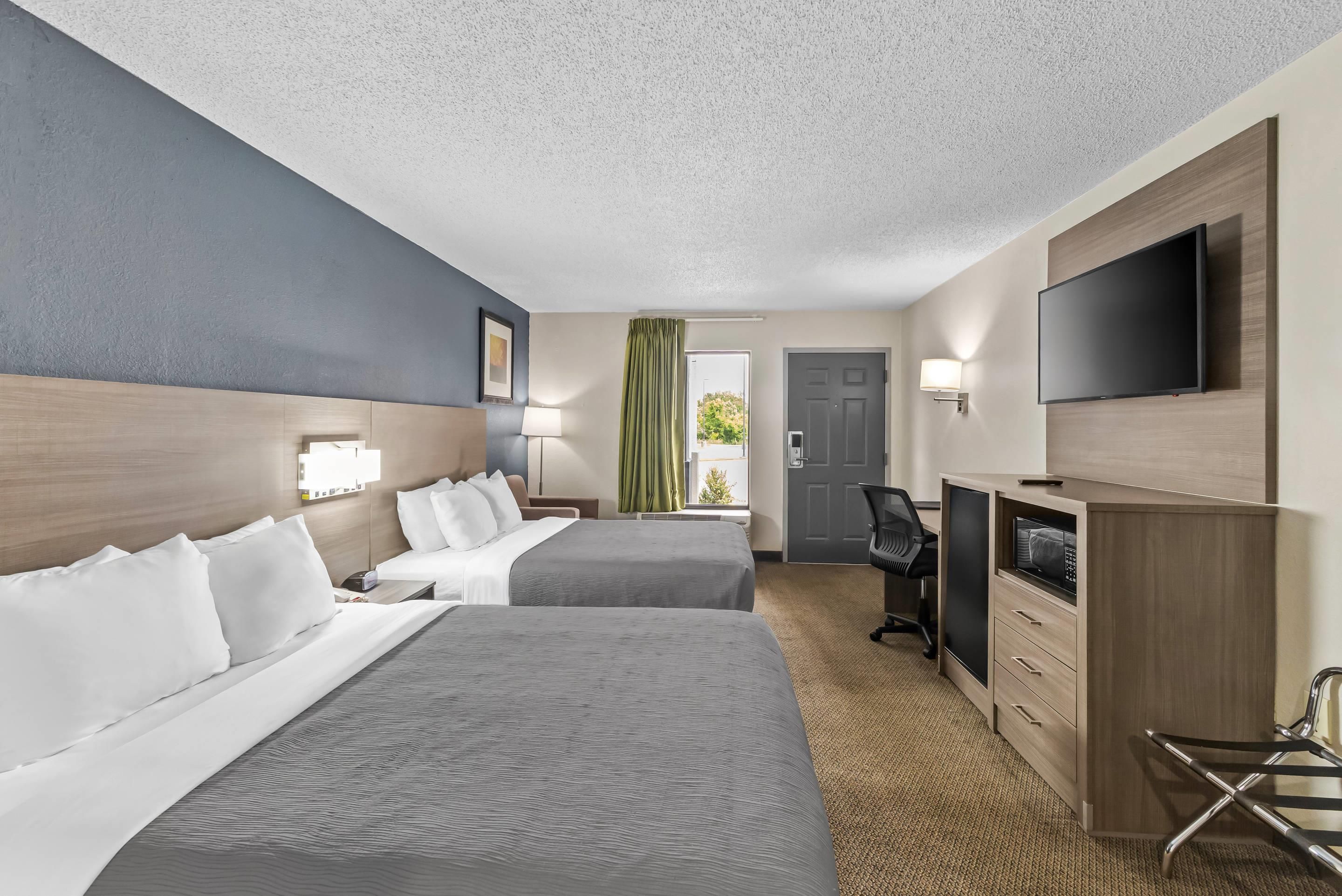 كواليتي إن فورت كامبيل