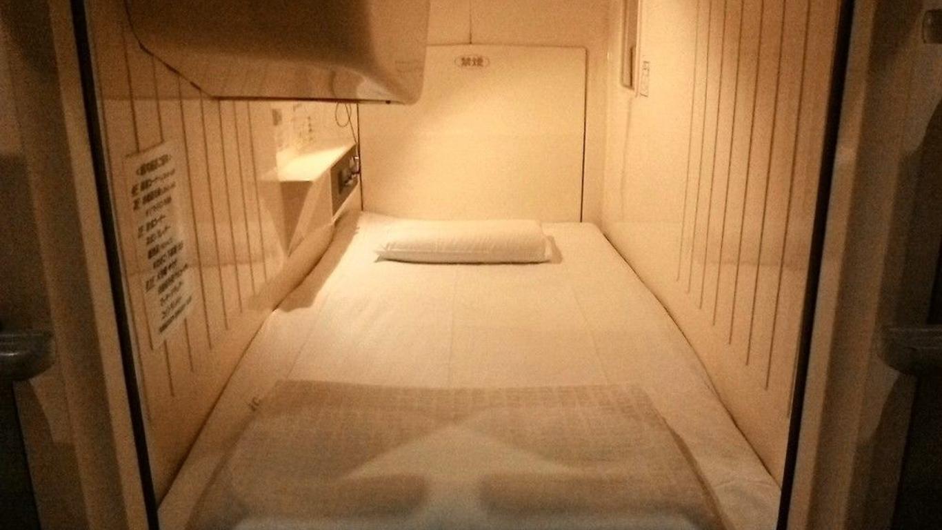 カプセルランド湯島（男性専用）