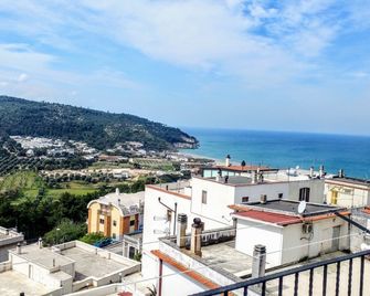 B&B Villa Passiaturo - Peschici - Balkon