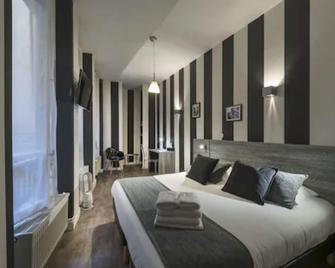 Hôtel de Paris - ליון - חדר שינה