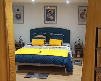 maison neuve - le laos - - Pont-Sainte-Maxence - Chambre
