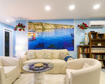 Mediterranean Charm - Mascali - Living room
