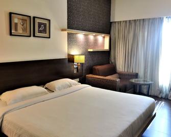 Satkar Residency - Thāne - Bedroom