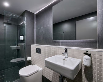 Abode Belconnen - Belconnen - Bathroom
