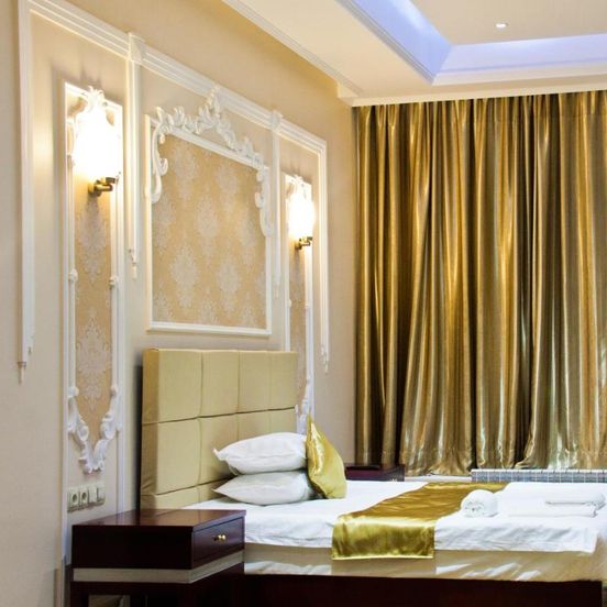 Sky Luxe Hotel image 1