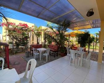 Pousada La Dolce Vita Smg - São Miguel do Gostoso - Terasa