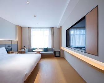 هانتينج سيزونز داليان زيان رود - داليان - غرفة نوم