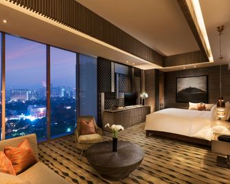 DoubleTree by Hilton Hotel Jakarta - Diponegoro - ג'קרטה - חדר שינה