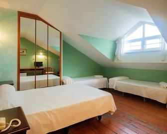 Hotel Playa de Luanco - Luanco - Bedroom