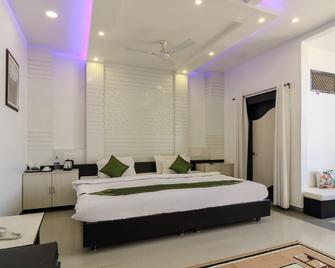 Hotel Raj Garden - Pushkar - Bedroom