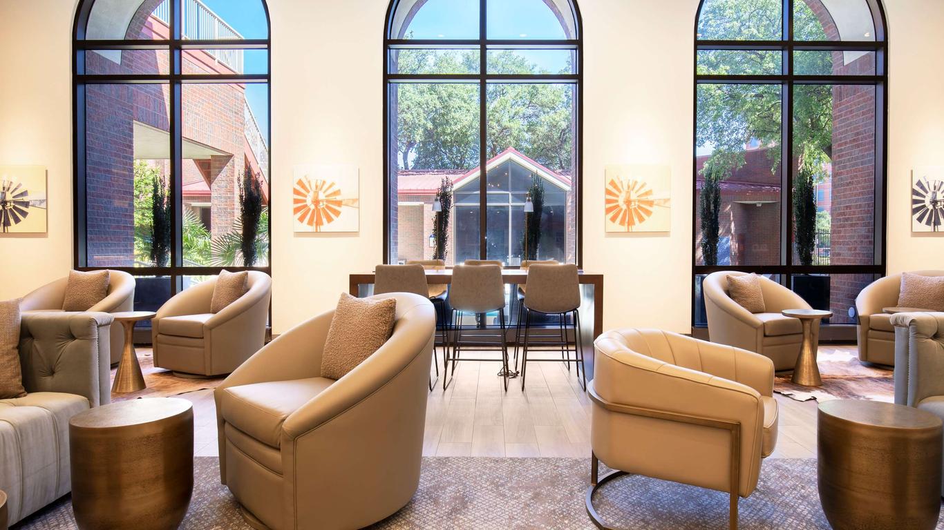 Hilton Richardson Dallas