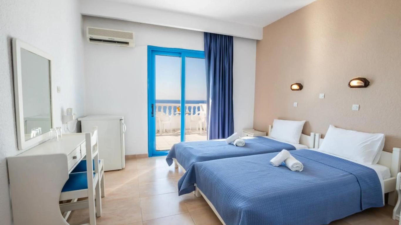 Castelia Bay Hotel