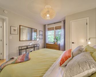 Unexpected Little Gem Minutes from Downtown - Columbia - Bedroom